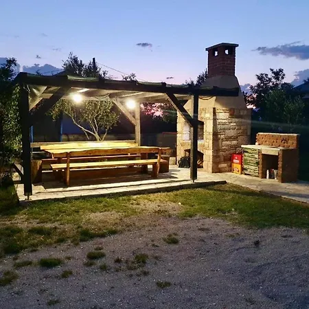 Kuca Luca Apartment Razanac